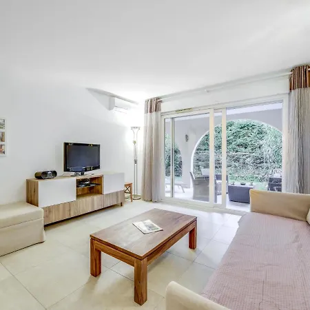 Appartamento Le Jardin D'artemis-1 By Interhome *